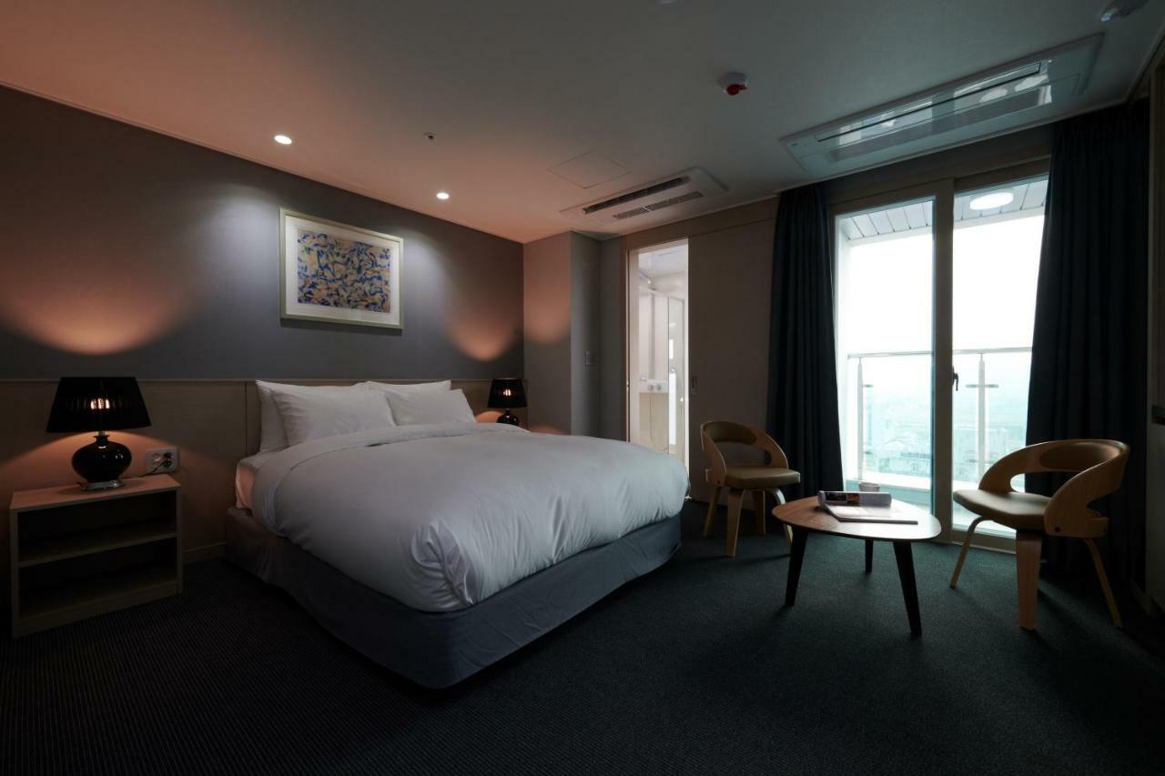New Raon Stay Čindžu Exteriér fotografie
