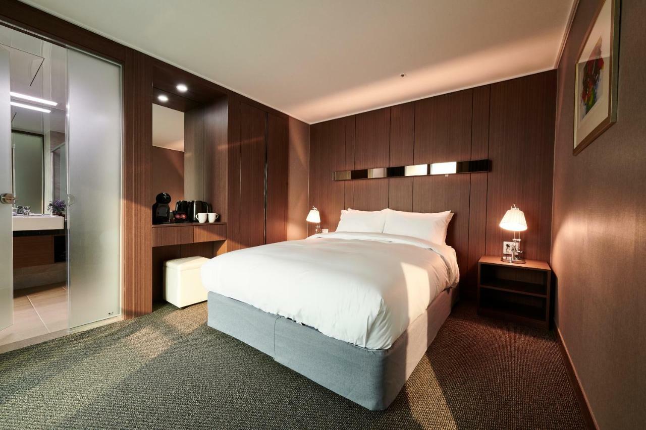 New Raon Stay Čindžu Exteriér fotografie
